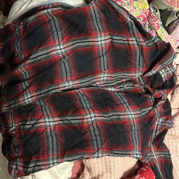 Women’s’ plaid - Picture 1 of 2